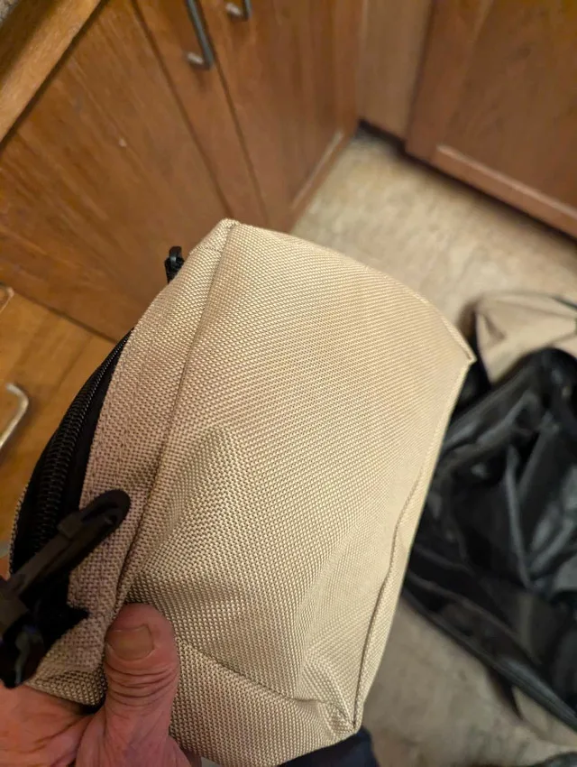 big huge nylon pet carrier image indicator(2)