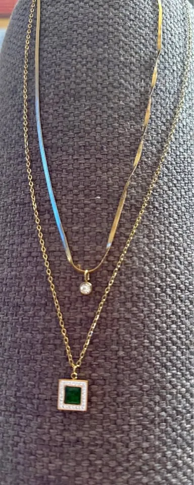 Stylish layered necklace