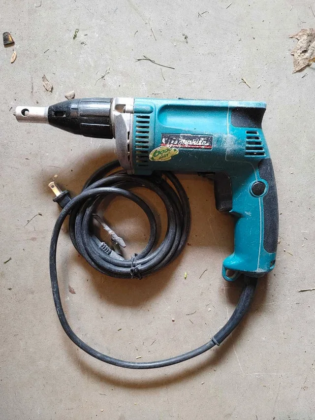 Makita corded drywall screw gun thumbnail