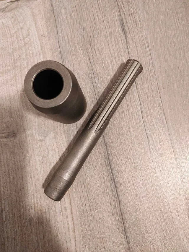 Heavy- duty SDS- MAX T- shaped Ground Pile Driver Brand new image indicator(2)