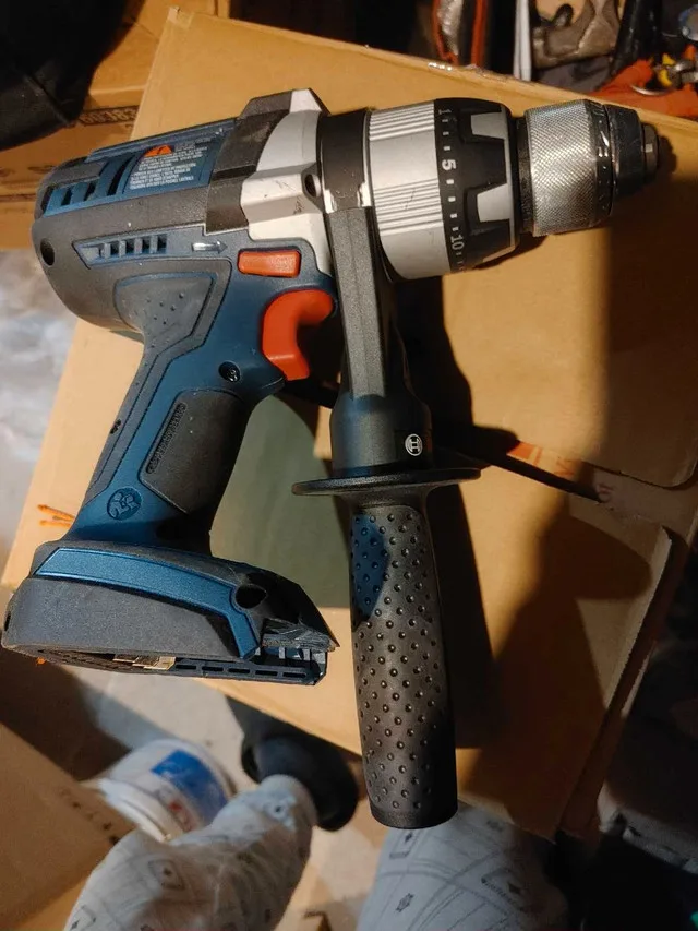 Bosch 18v hammer drill Brand new thumbnail