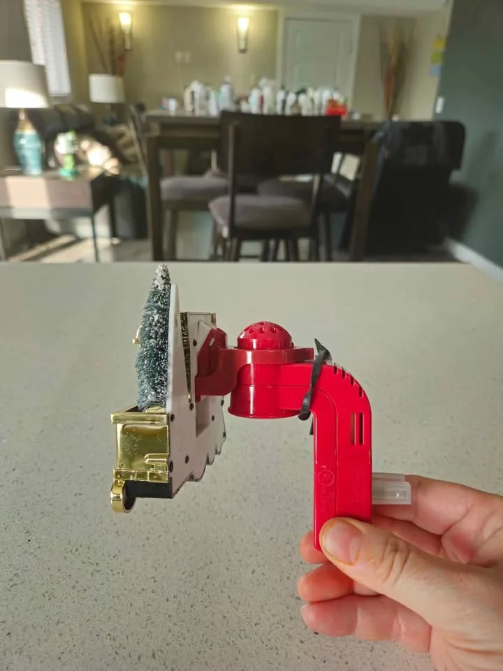 Bath & Body Works Christmas Train Nightlight image indicator(8)