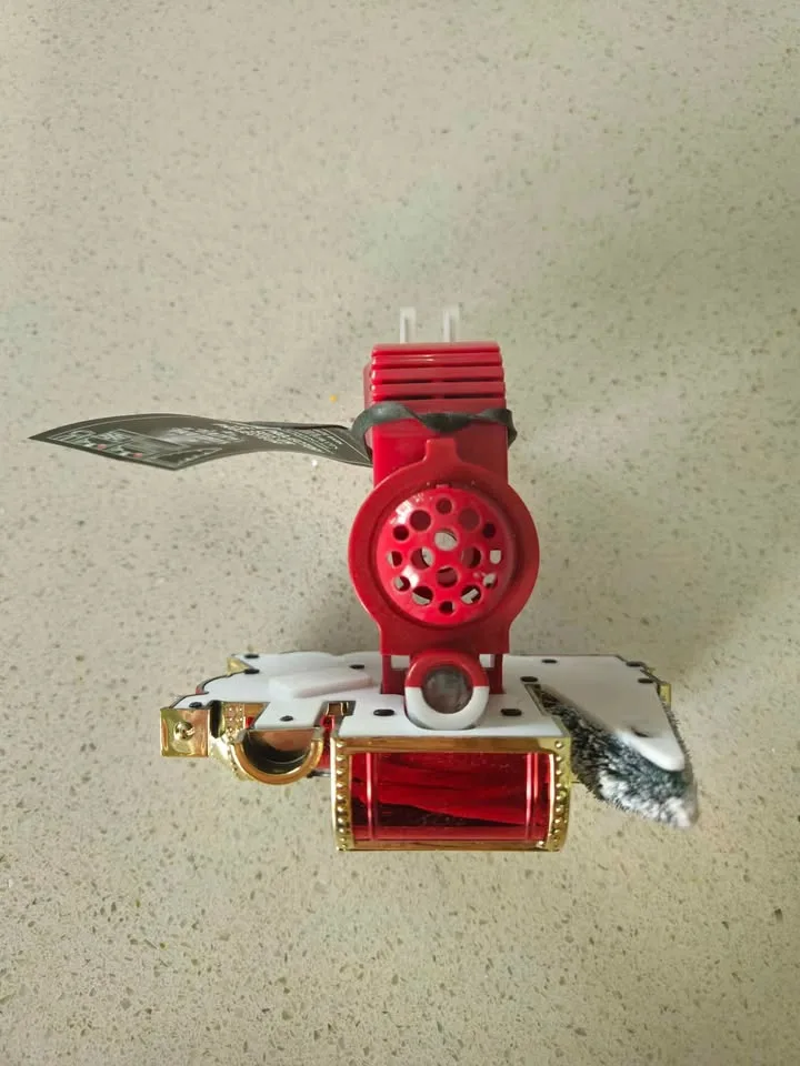 Bath & Body Works Christmas Train Nightlight image indicator(9)