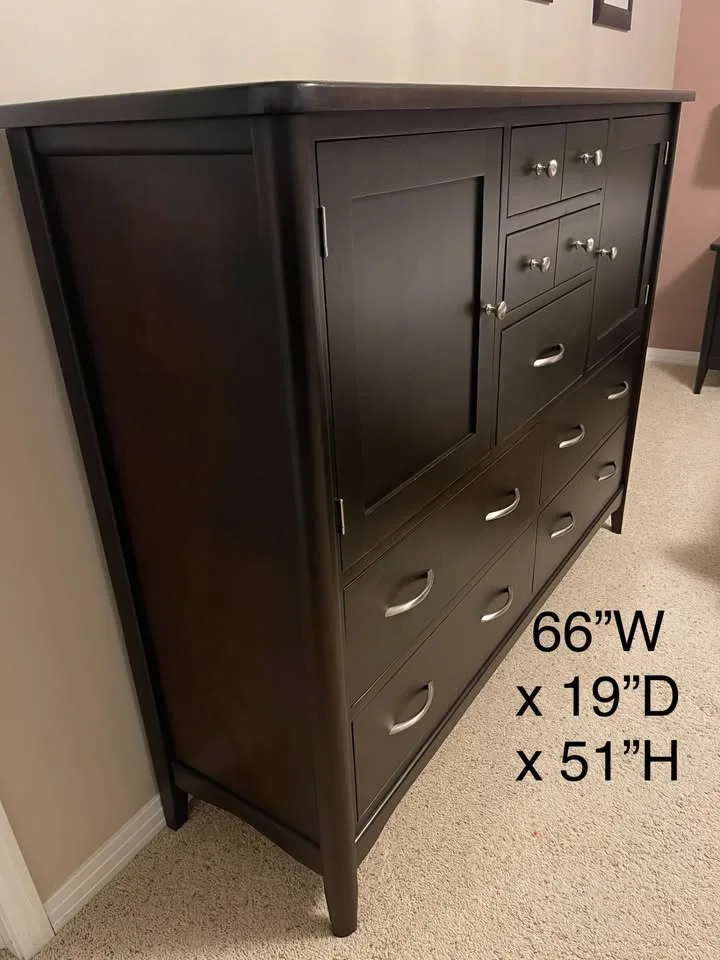 Excellent condition solid wood Canadian made dresser image indicator(2)