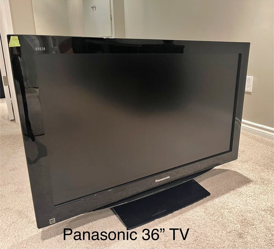 Great condition Panasonic 36" TV