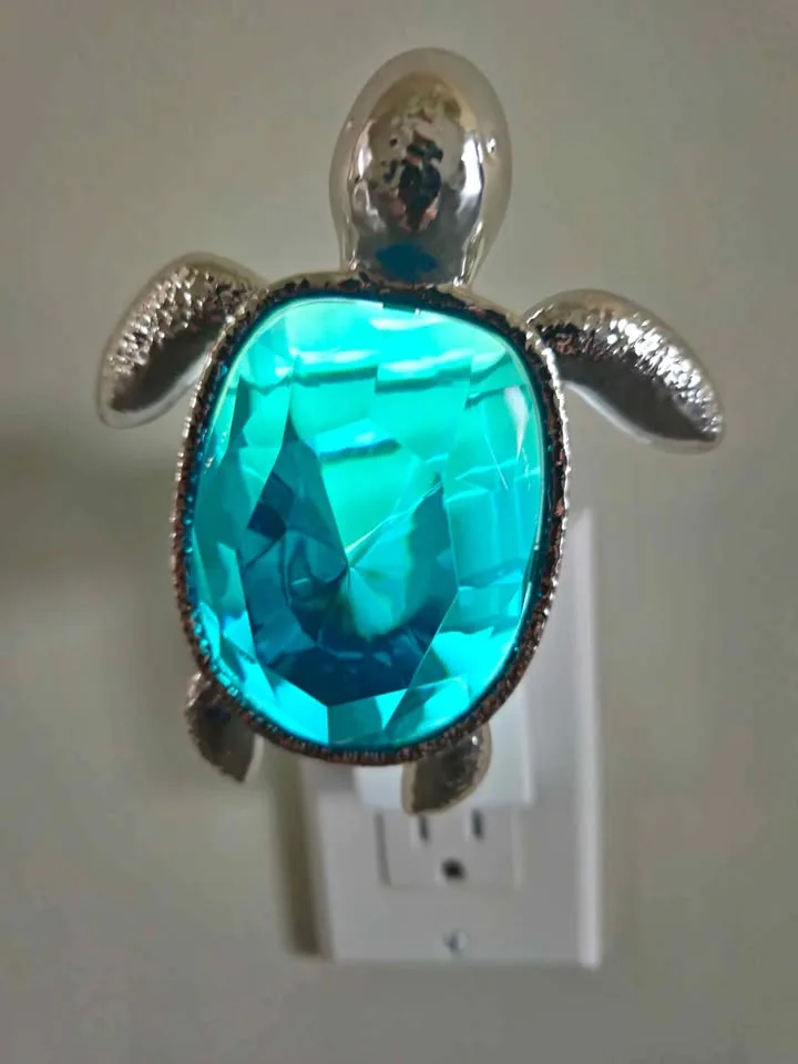 Bath and Body Works Turquoise jeweled Turtle Wall Plug