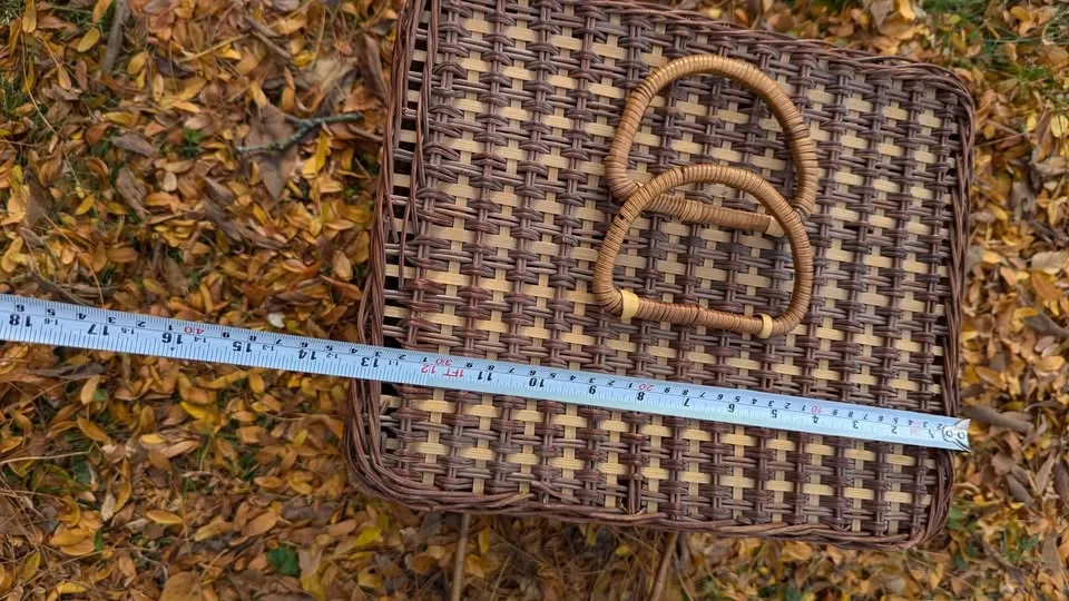 Vintage Woven Rattan Picnic Basket image indicator(3)