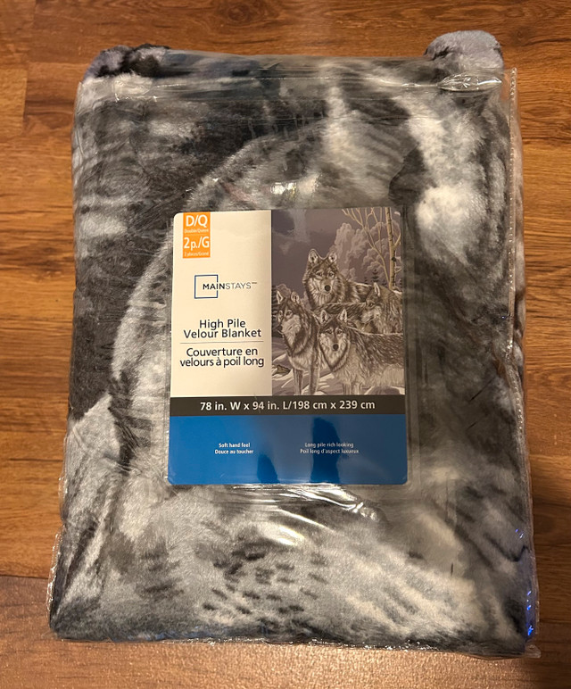 Mainstays double/queen velour wolf blanket