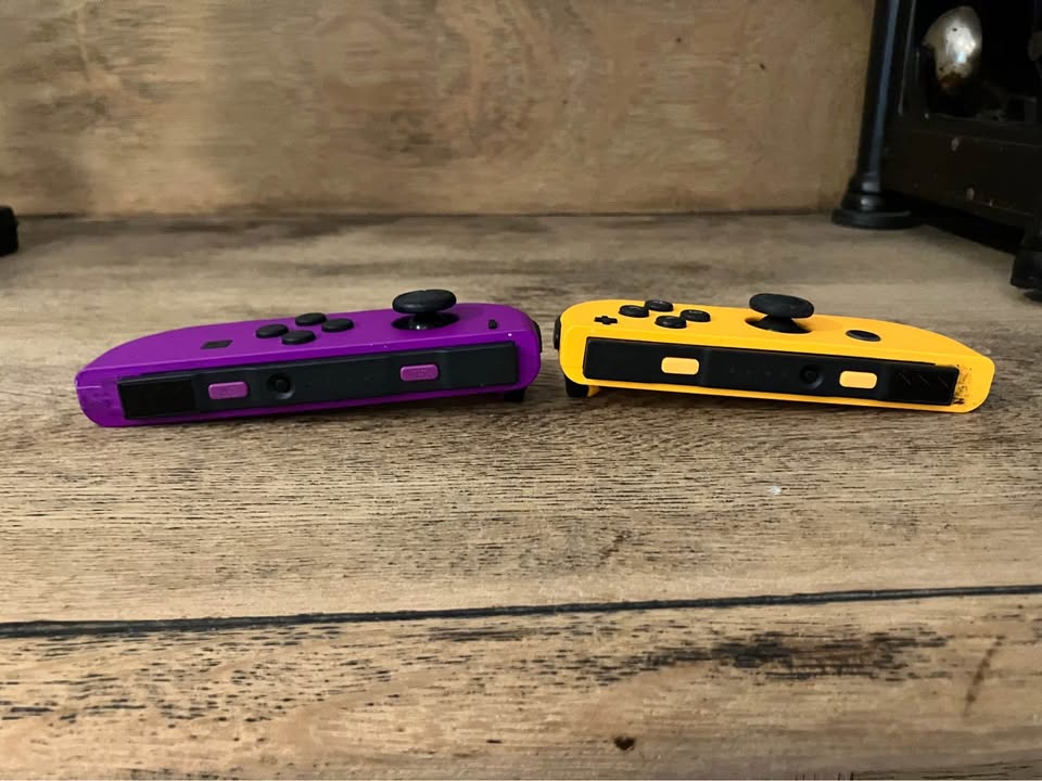 Nintendo Switch Neon Orange and Purple Joy Cons - photo 5