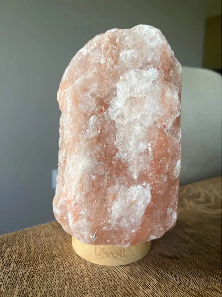 Pink Himalayan Salt Lamp image indicator(3)