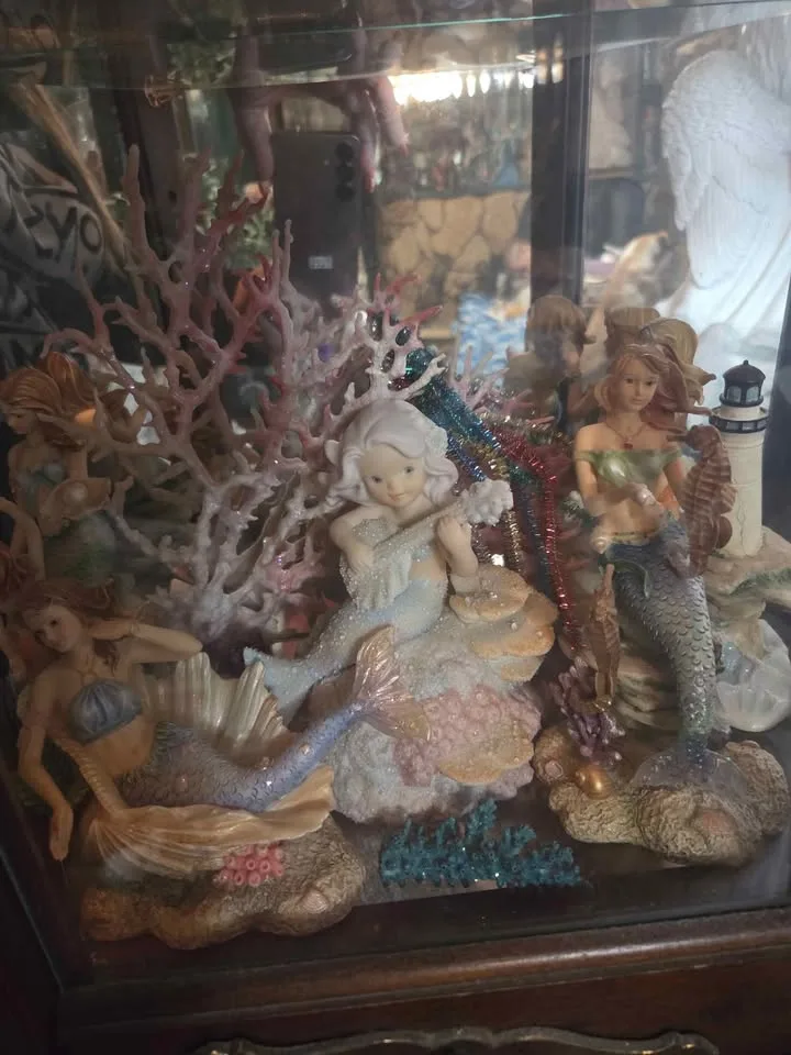 1993 Enesco Mermaid Collection image indicator(4)