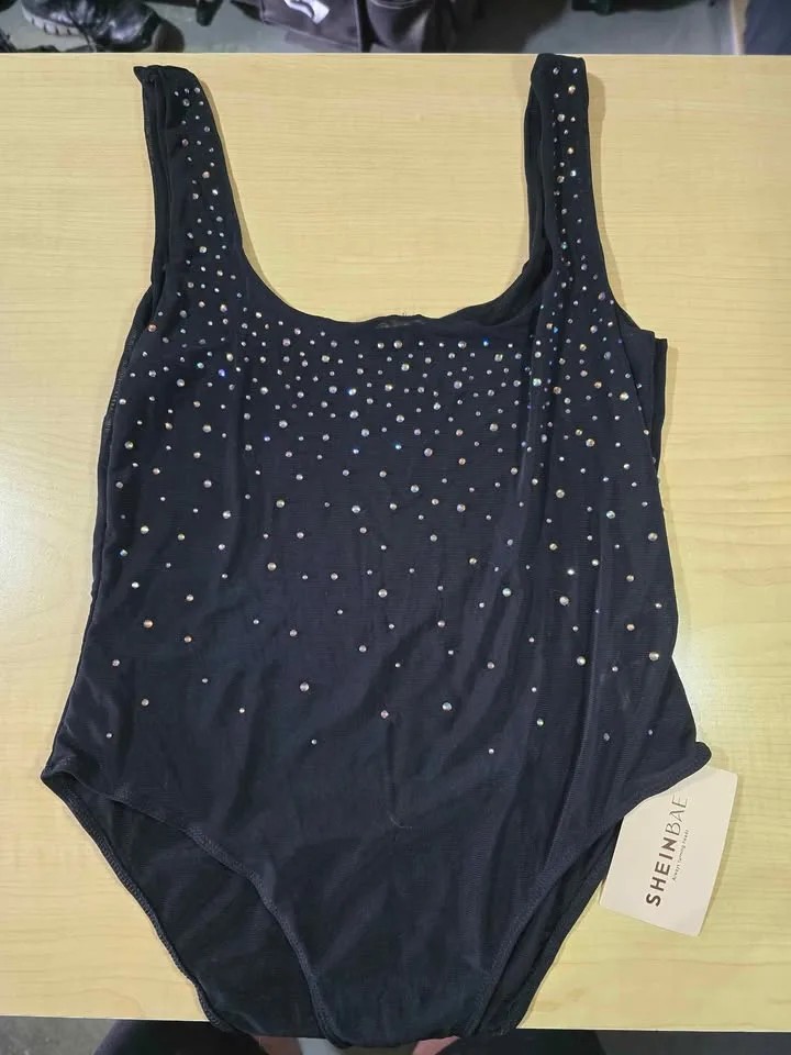 2 Black Bodysuits women's Size Large image indicator(3)