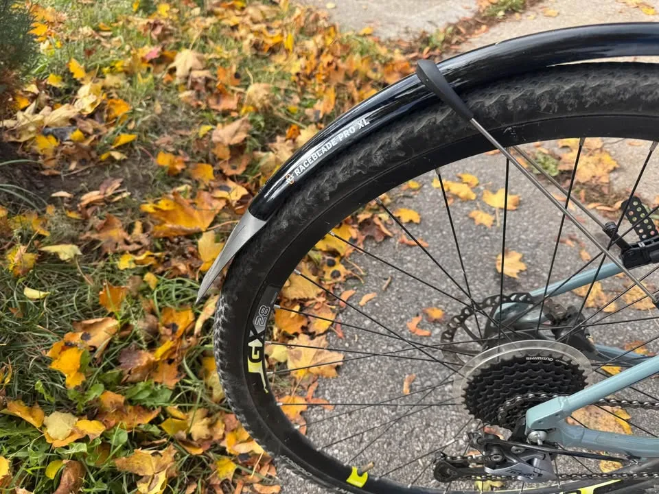 Giant Roam 2 hybrid bike S image indicator(5)