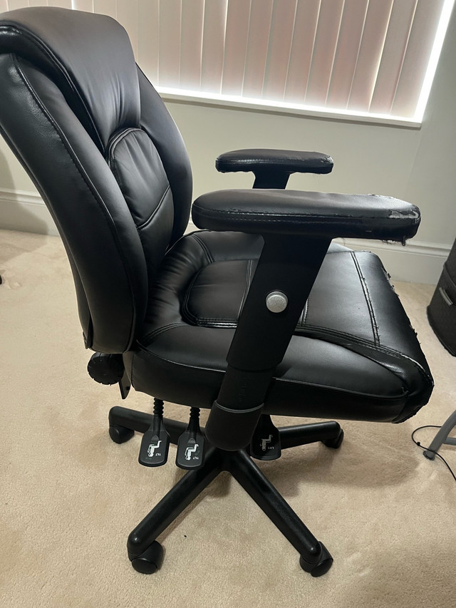Ergonomic Swivel Office Chair - photo 2