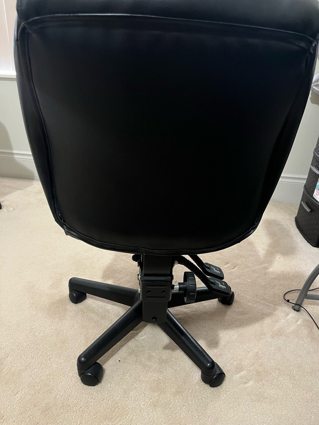 Ergonomic Swivel Office Chair - photo 3