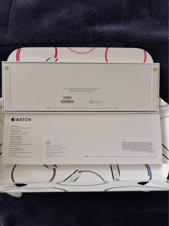 SEALED Apple Watch SE (Gen 2) Midnight GPS - photo 4