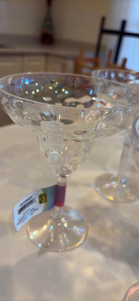 Plastic glasses and pitcher - photo 2