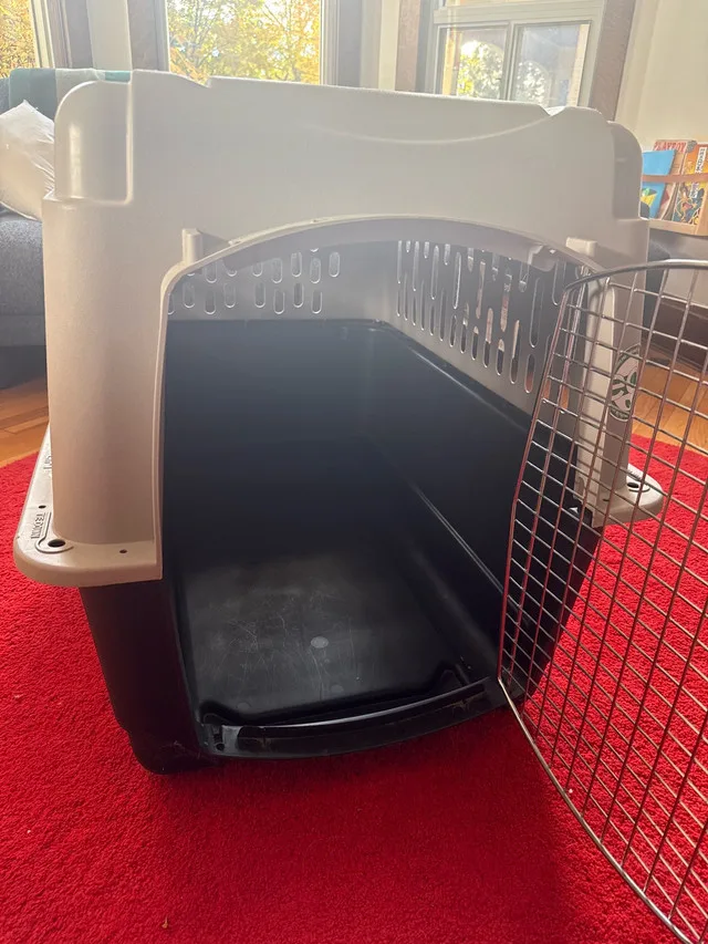 Doskocil Pet Taxi / Dog Crate L 30-70 pounds image indicator(4)