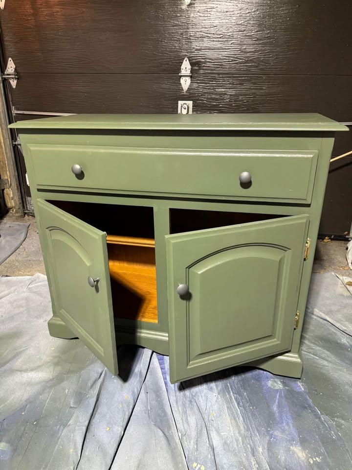 Modern Sage Green Sideboard / Cabinet / Buffet - photo 4