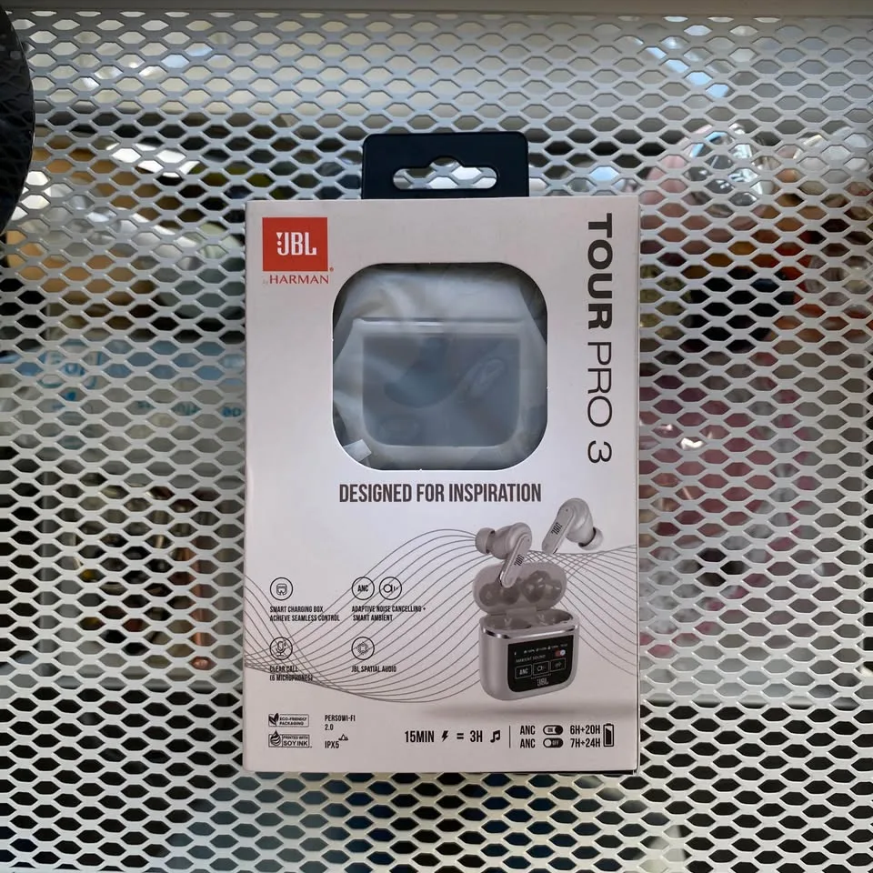 JBL Tour Pro 3 (Latte) - Premium Wireless Earbuds image indicator(2)