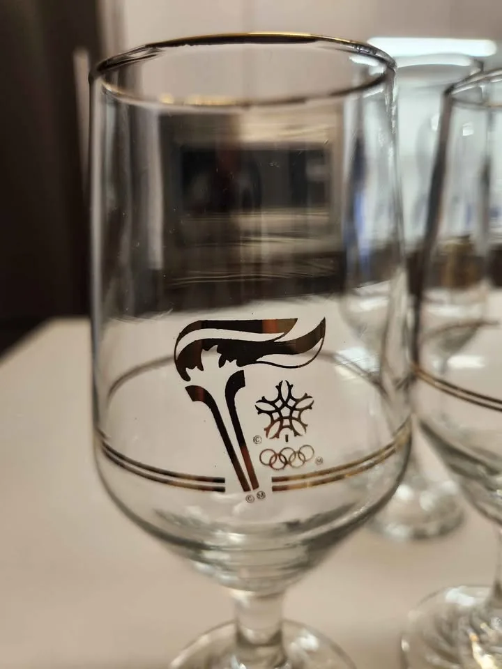 Vintage 1988 Calgary Olympic/Petro Canada - Glasses w/22kt gold image indicator(4)