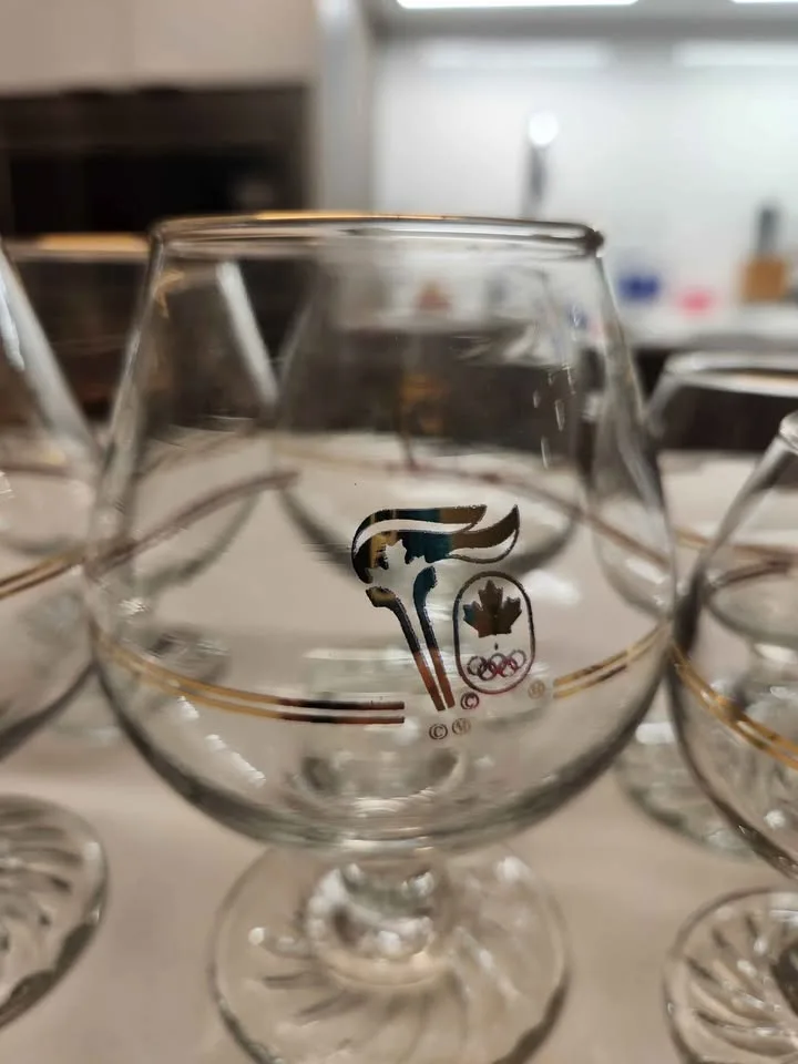 Vintage 1988 Calgary Olympic/Petro Canada - Glasses w/22kt gold image indicator(9)