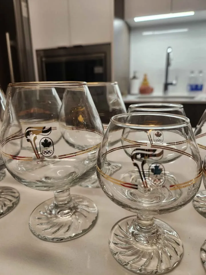 Vintage 1988 Calgary Olympic/Petro Canada - Glasses w/22kt gold image indicator(10)