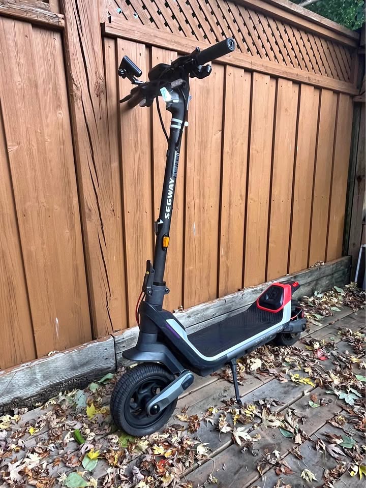 SEGWAY P100S Electric Scooter - 50 km/h speed