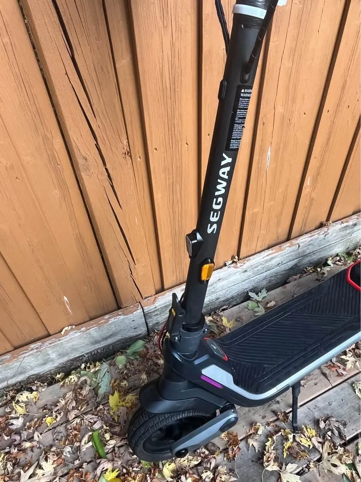 SEGWAY P100S Electric Scooter - 50 km/h speed image indicator(4)