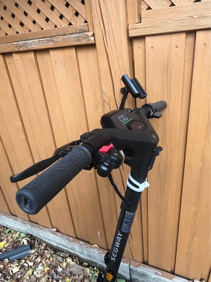 SEGWAY P100S Electric Scooter - 50 km/h speed image indicator(7)