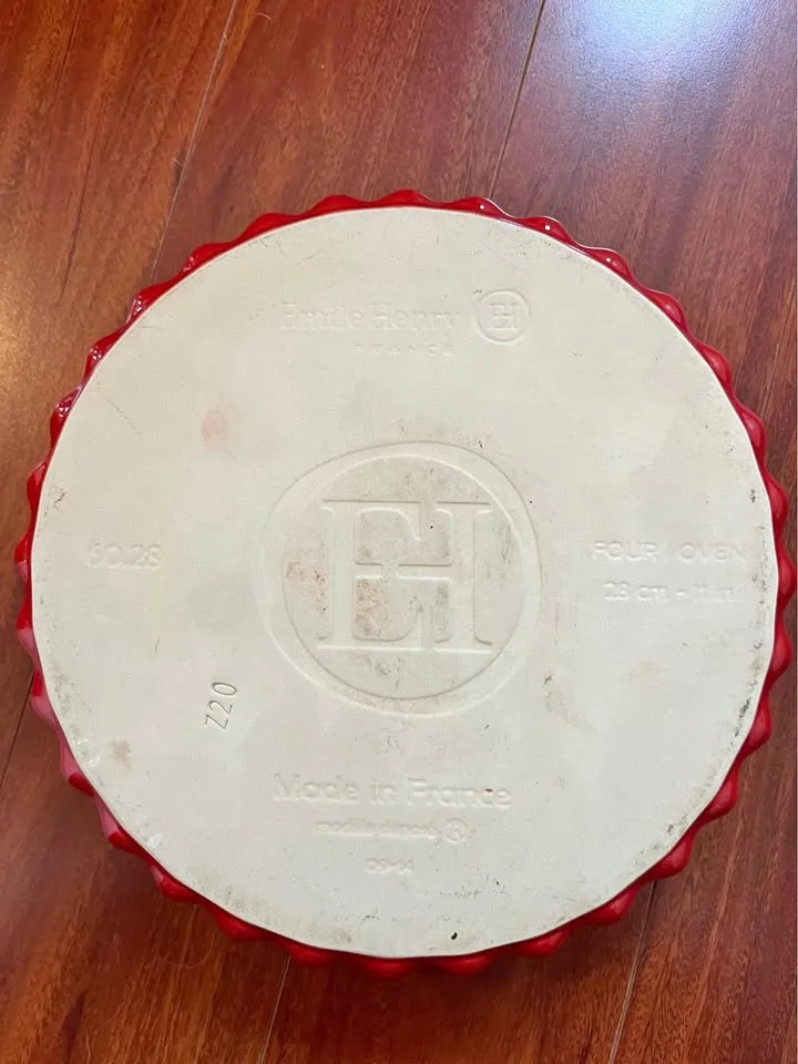 Emile Henry quiche pan. 11 inches