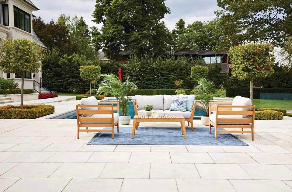 CANVAS Capilano Patio Conversation Set, White, 4-pc