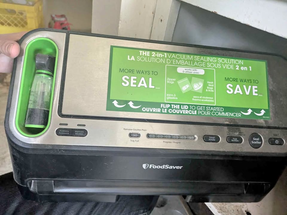 Food Saver vac sealer with plastic