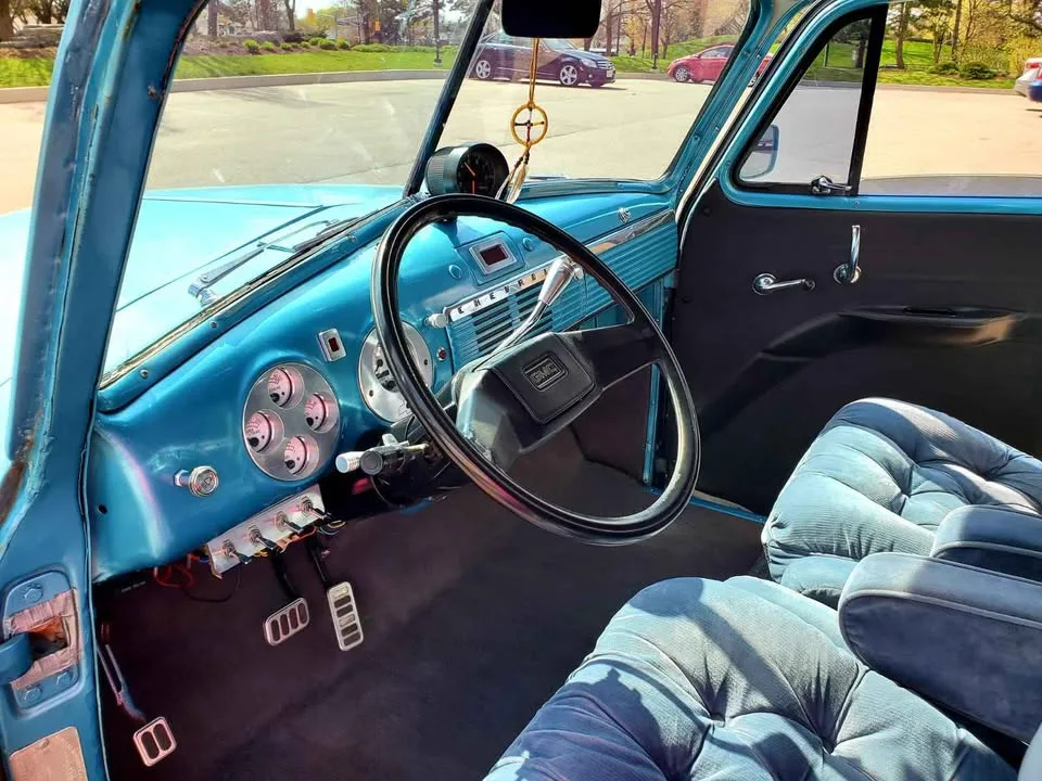 1947 Chevrolet Classic image indicator(9)