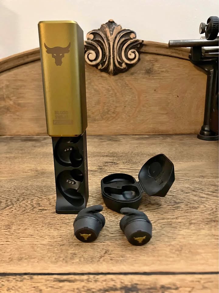 JBL Under Armour Project Rock Wireless X Earbuds
