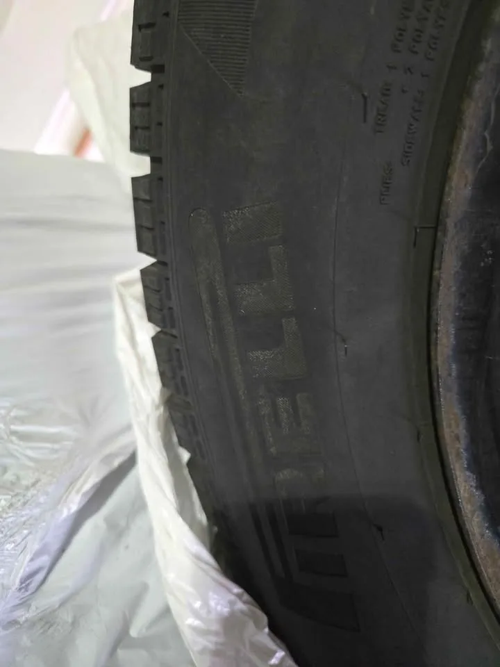 Pirelli Ice Zero winter tires-price drop!! image indicator(4)