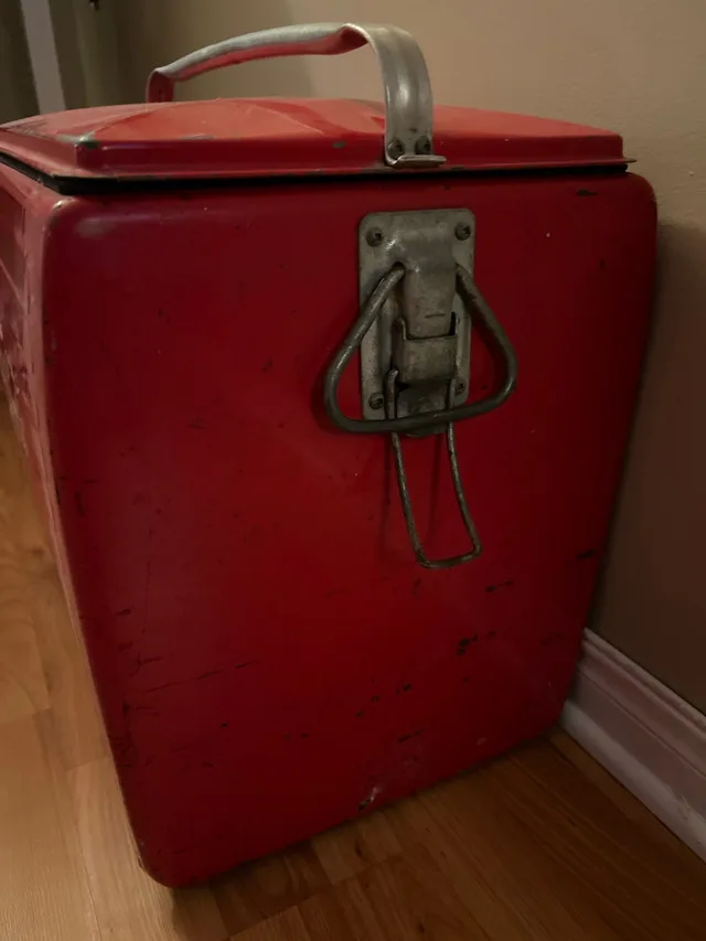 Coca-Cola Cooler image indicator(4)