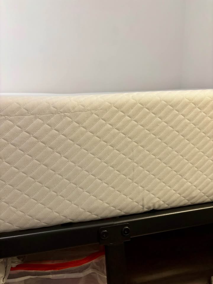 Zinus 10” Memory Foam Mattress - MOVING MUST GO - photo 3
