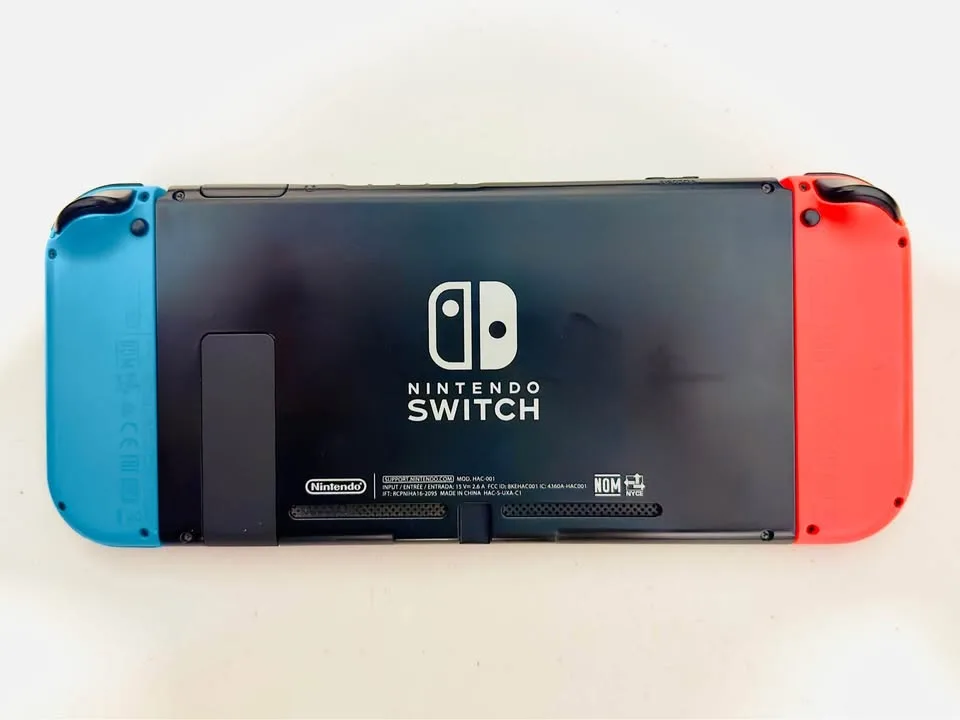 Nintendo Switch + RingFit + Mario Maker 2 + Case + MicroSD image indicator(8)