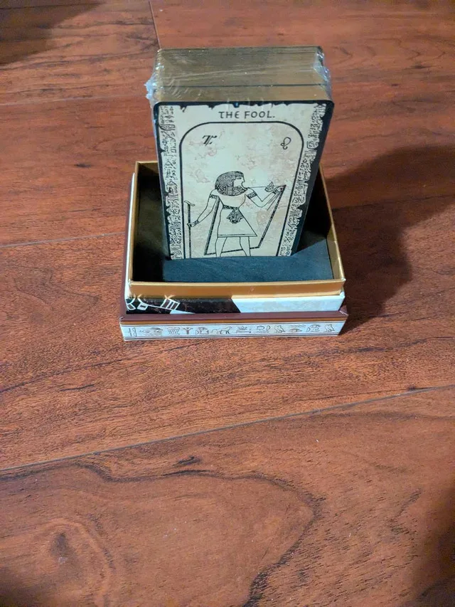 Osiris Tarot Deck (new + sealed) image indicator(2)