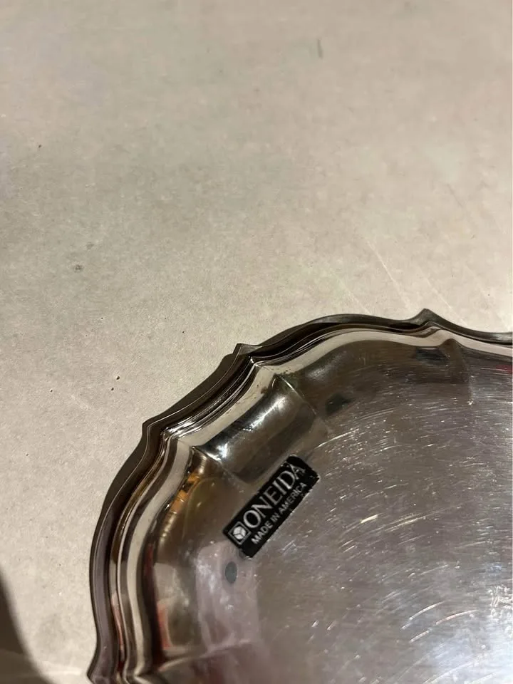 Vintage Oneida Trinket Tray E.P. Brass Decorative Catch All Tray image indicator(6)