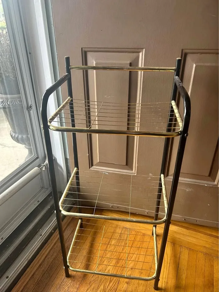 Vintage Wire Rack Shelf/Bookcase / Plant Stand