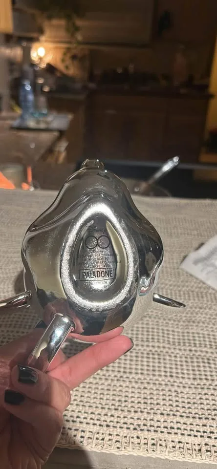 Disney 100 Silver Mickey Mouse Coffee mug image indicator(3)