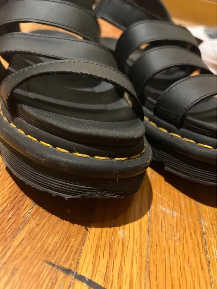 Womens Dr. Martens Blaire Sandal - Black Size 8 in EUC image indicator(2)