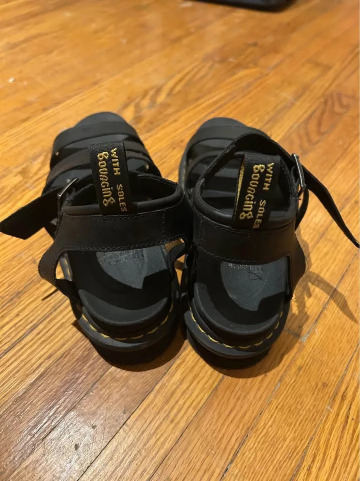 Womens Dr. Martens Blaire Sandal - Black Size 8 in EUC image indicator(3)
