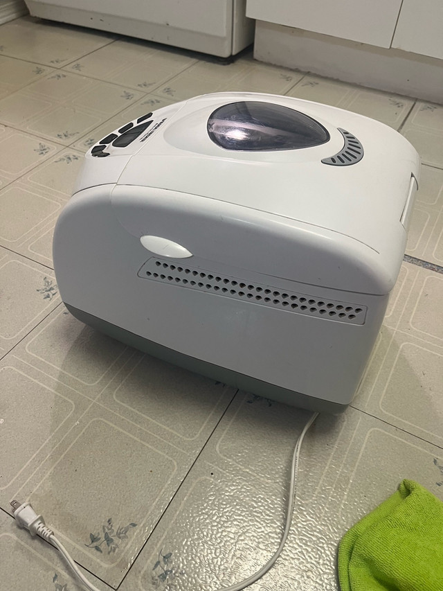 Black and Decker Bread Maker - photo 5