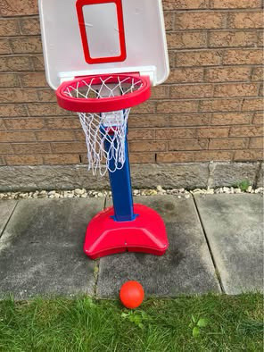 Little Tikes Basketball Set