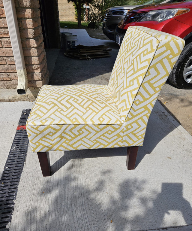 Accent Chair - photo 4