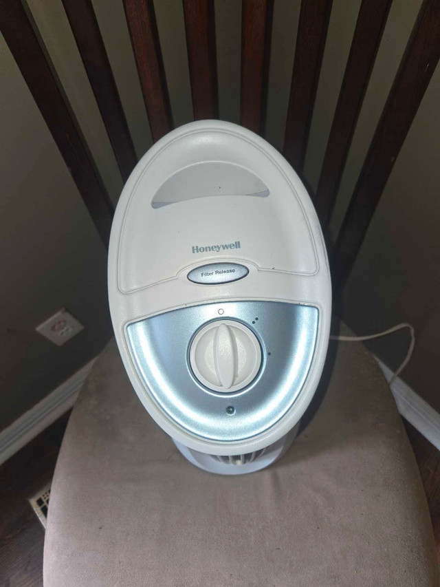 Honeywell tower dehumidifier - photo 3