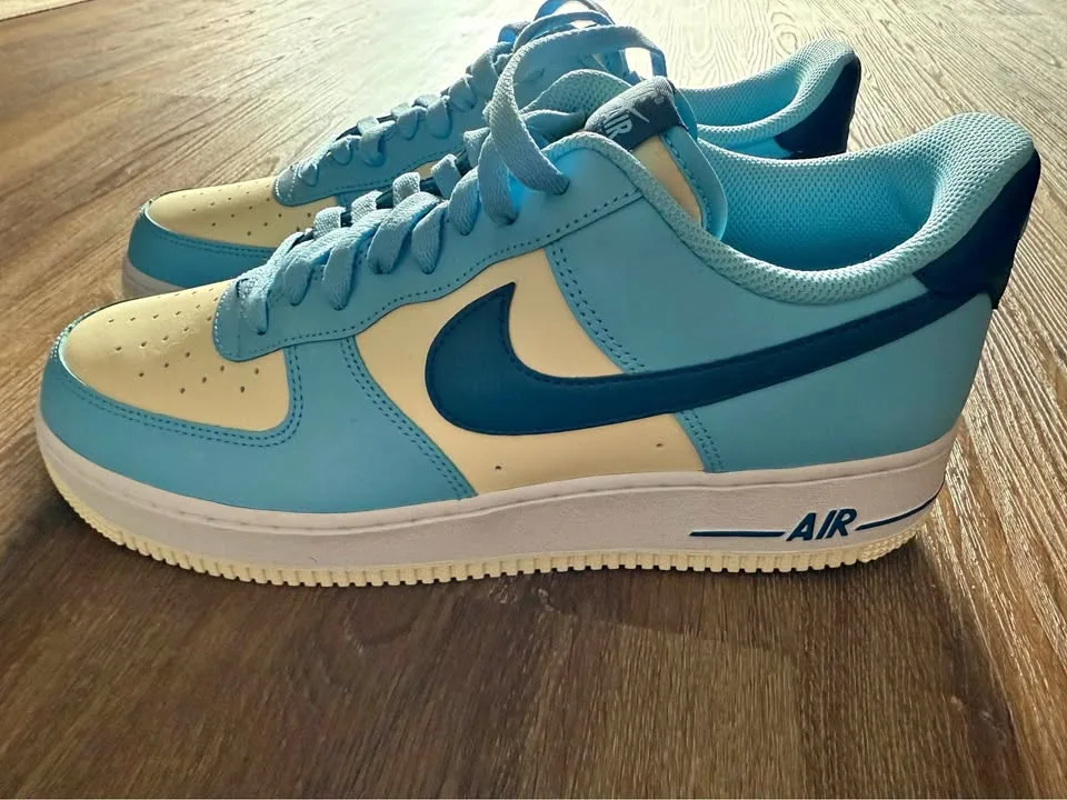 Nike Air Force 1 ‘07 - Size US 11 thumbnail